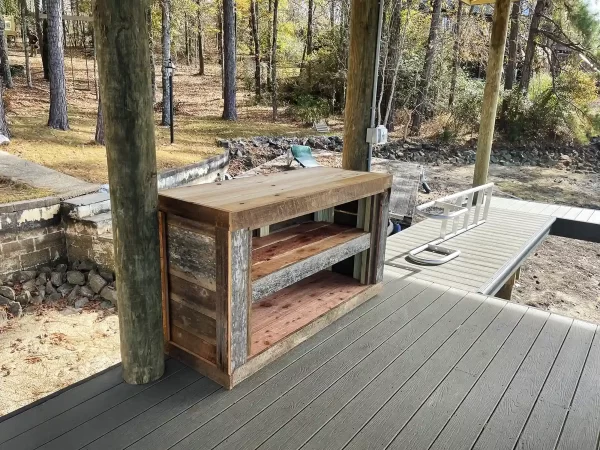 Bar shelving unit